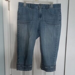 Gloria Vanderbilt Light Blue Cropped Jeans
